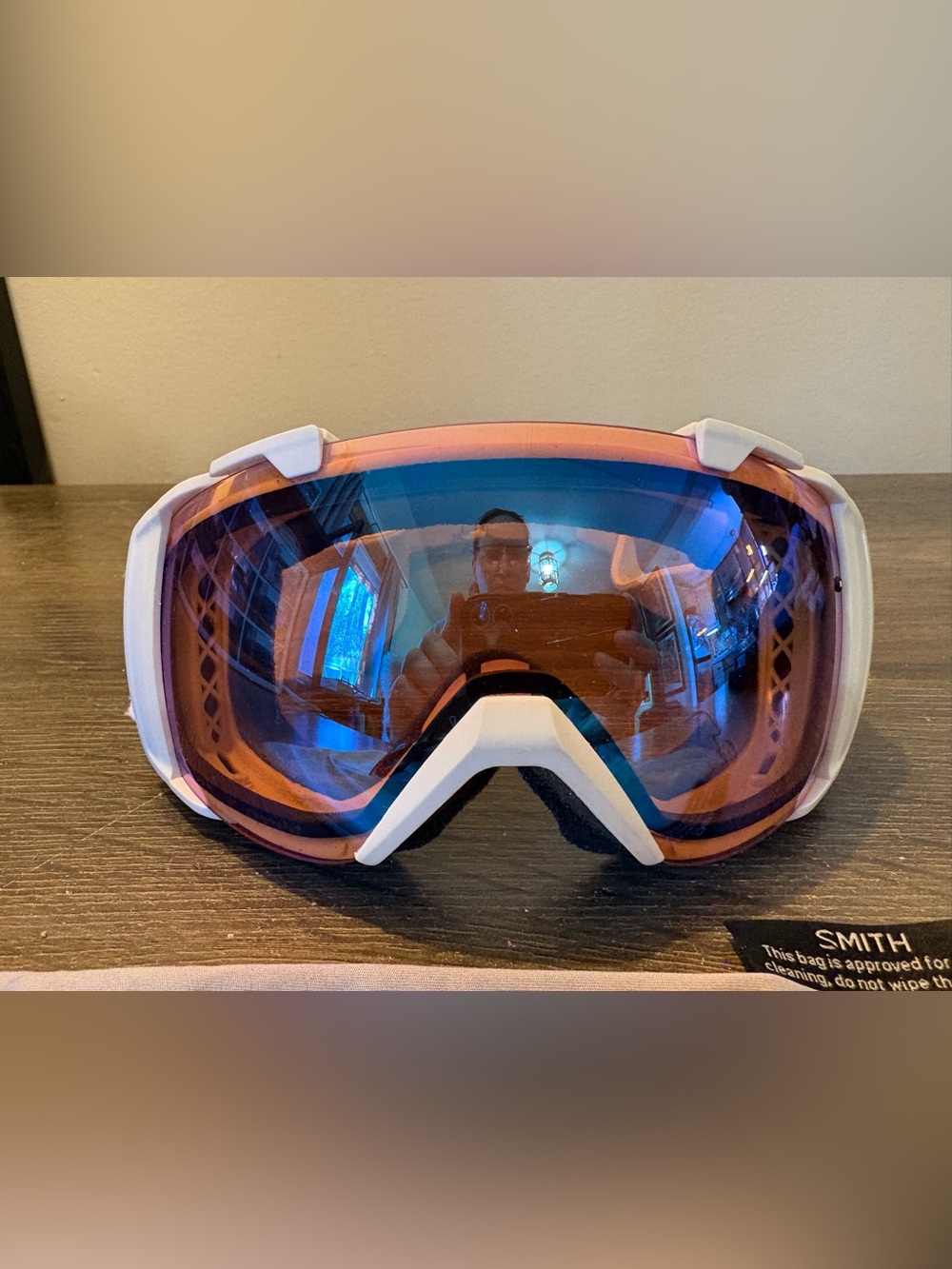 Smith Goggles with Pink high and low light Lens Ski/Snowboard with White Frame